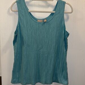 Chicos Blue Crinkle Tank Style Top. Teal with tiny sparkles. Size 2. Used cond